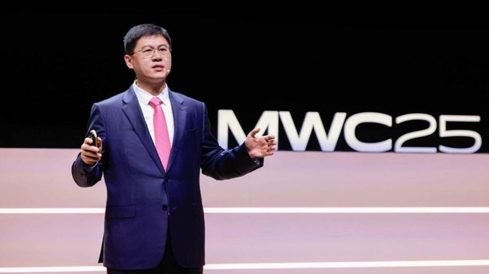 Li Peng, Huawei's Corporate Senior Vice President and President of ICT Sales & Service